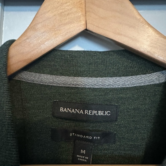 Banana Republic Men's Golf Shirt *MEDIUM* - Picture 3 of 4